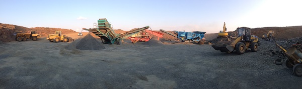 Crushing and Mining 3-3886.jpg